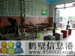 軍民花園一區(qū)門口西，小吃店，3萬轉讓費，不包括房租，營業(yè)中