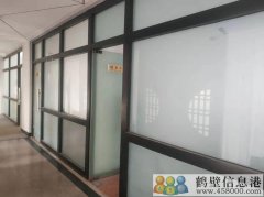 出租市中心辦公室4間，交通便利，價格面議