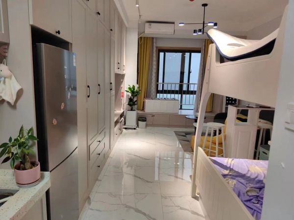 淇河建業(yè)壹號城邦一室出租，精裝修 拎包入住，家具家電全新